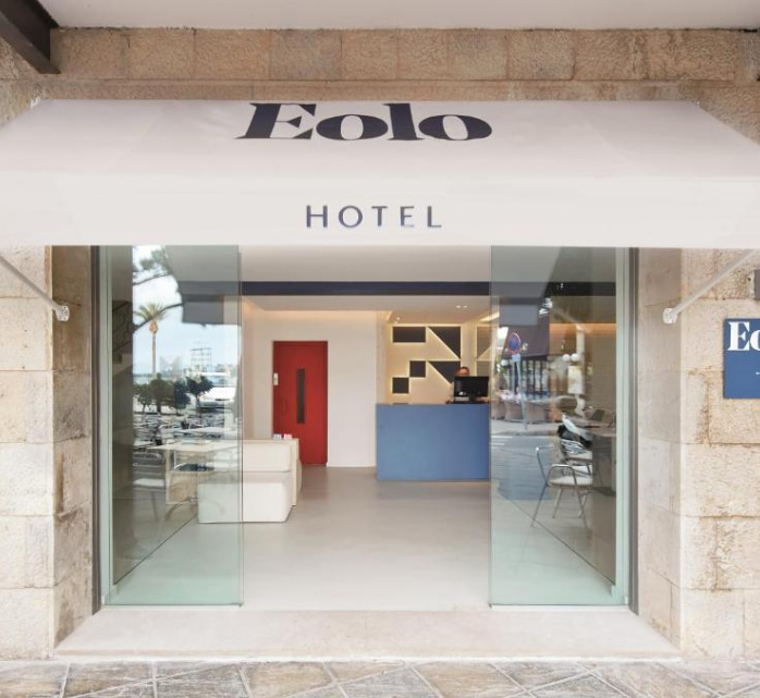 Photograph of the hotel entrance and reception